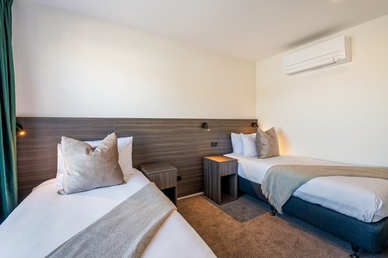 Luxe 2 Bedroom Suite - single beds